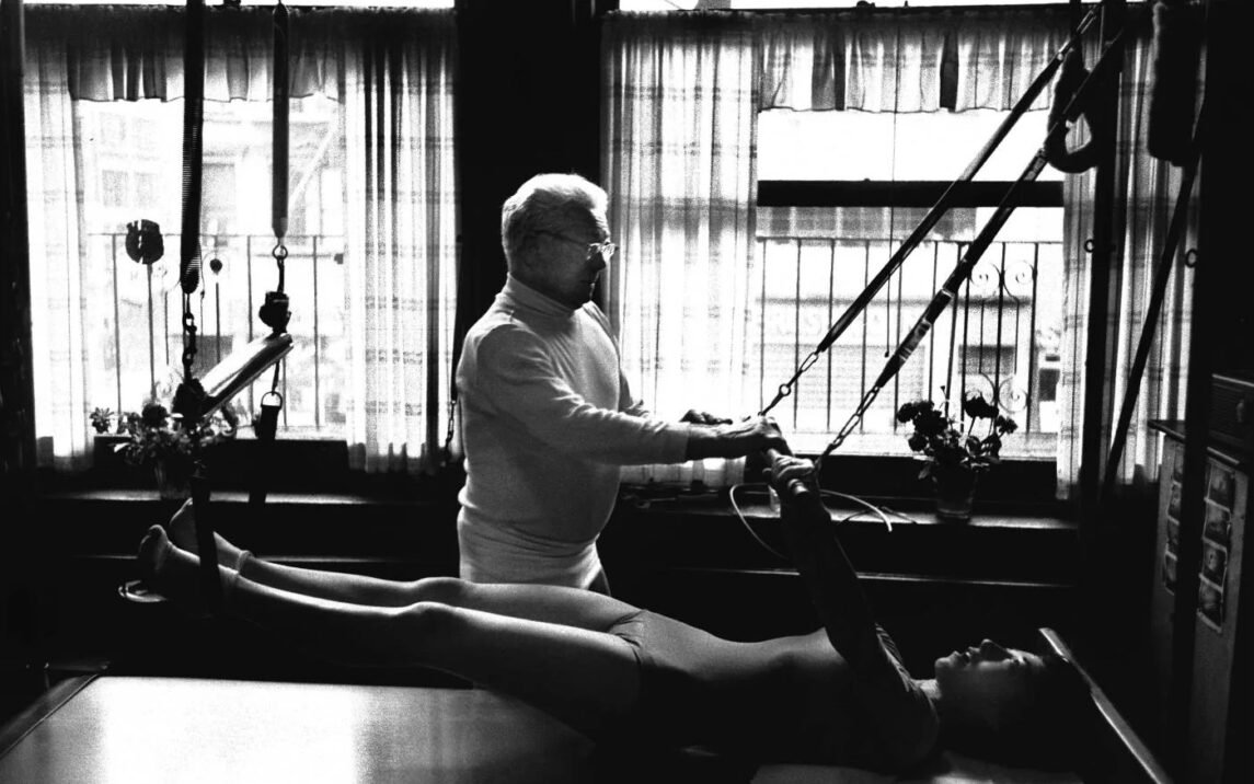 Pilates en su estupio. Foto: I. C. Rapoport.